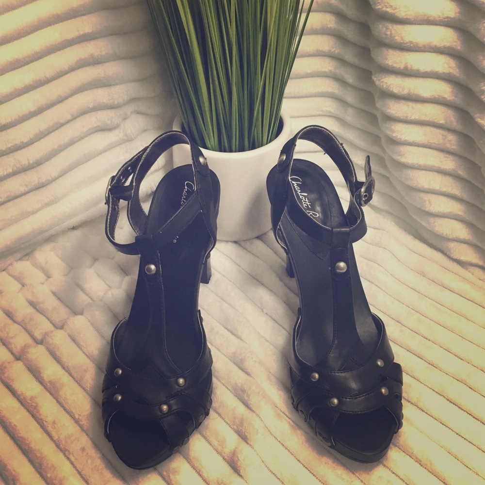Cute black heels